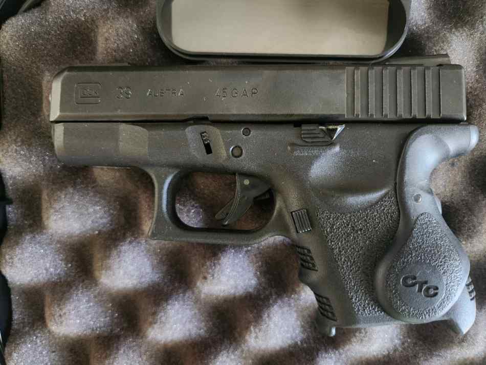 Glock 39 .45 GAP w Crimson Trace Grip