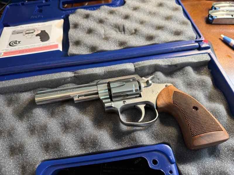 COLT VIPER 357mag 