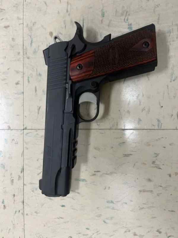 Sig 1911R