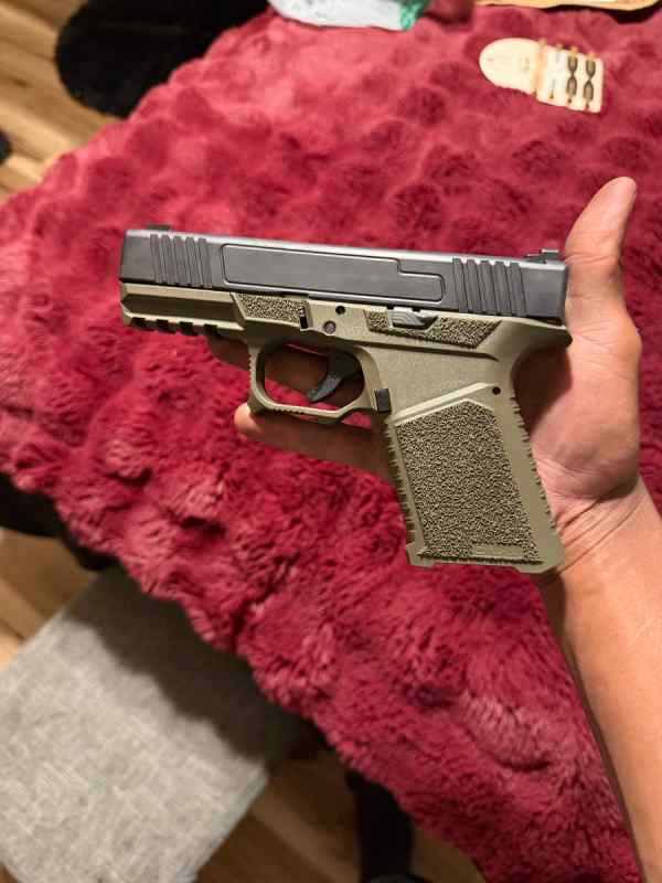 Glock 19 